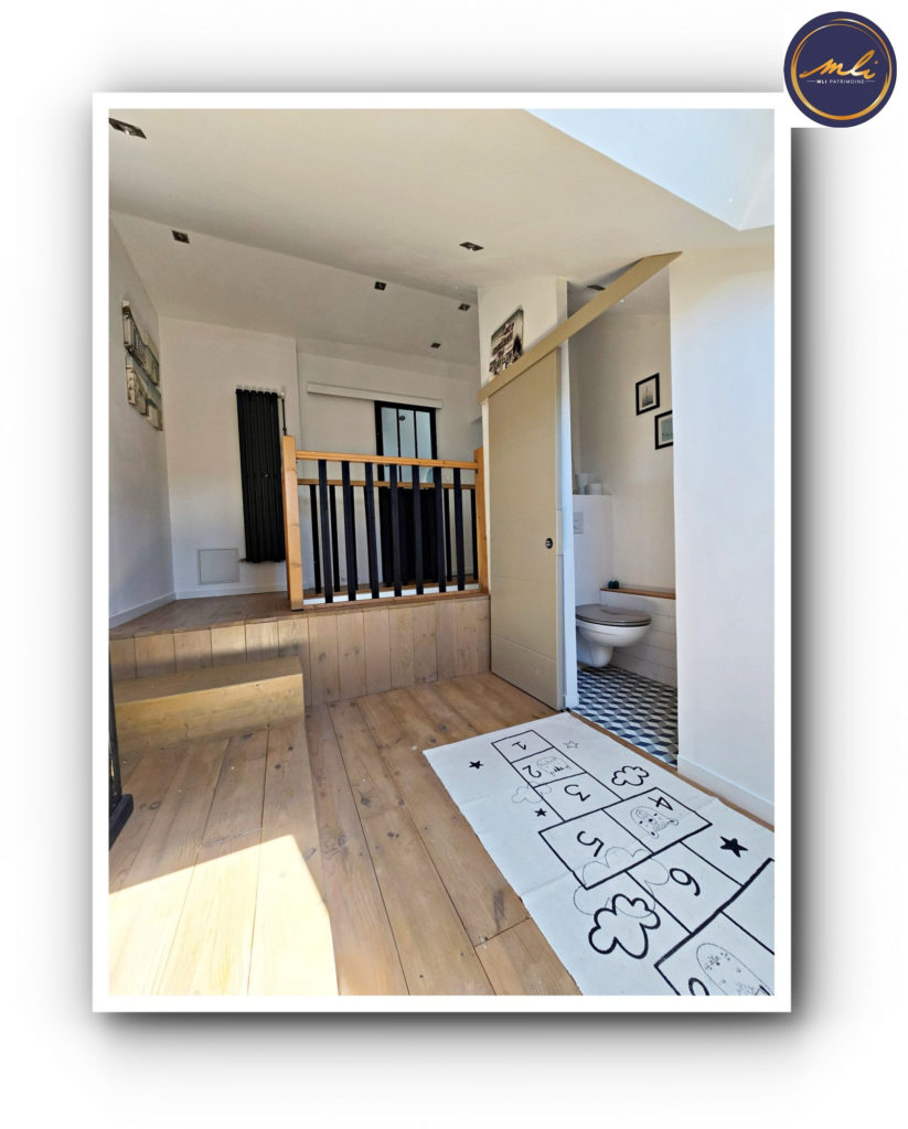 50 mètres de la mer- Maison rénovée 4/5  chambres + jardin et dépendances – 2h30 de Paris