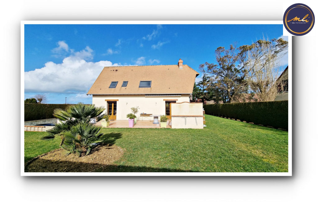 Maison traditionnelle 3 chambres avec sous-sol et jardin à 5 minutes de la mer en voiture