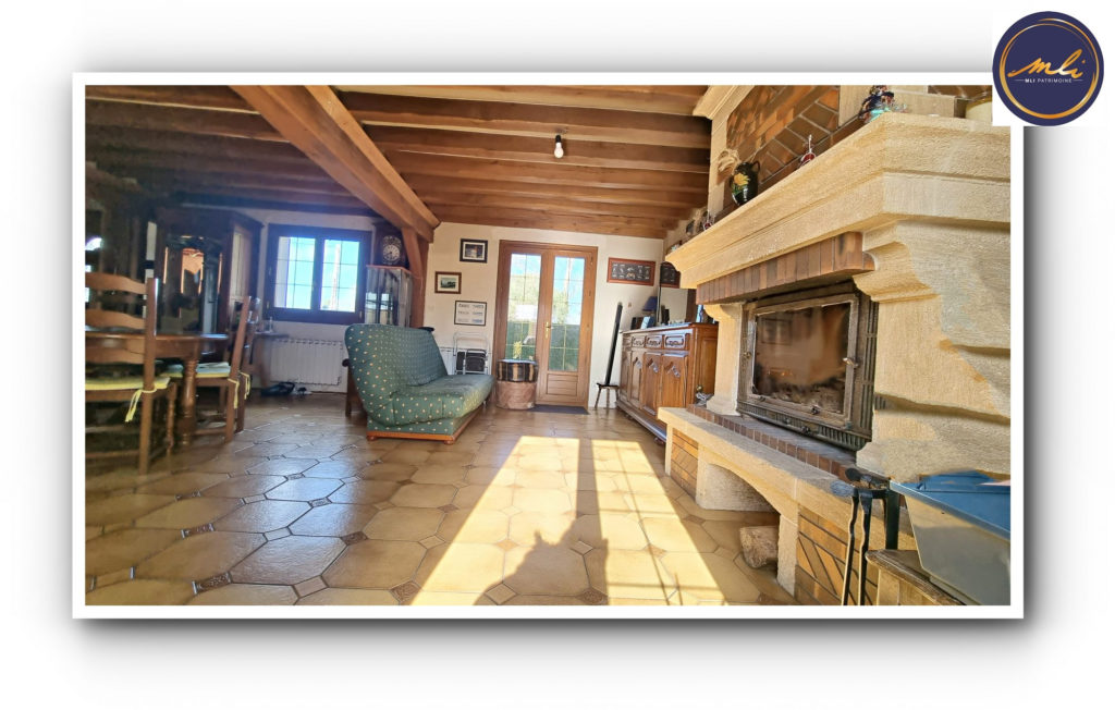 Maison traditionnelle 3 chambres avec sous-sol et jardin à 5 minutes de la mer en voiture