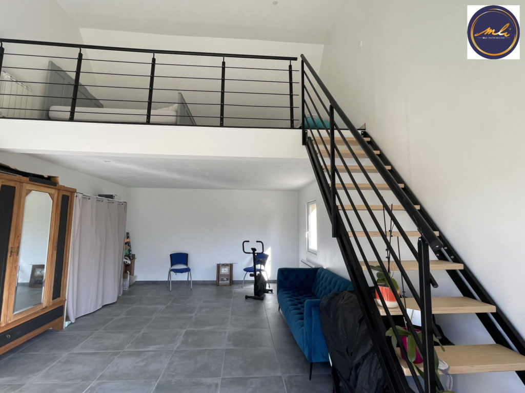 MAISON 5 CHAMBRES DANS LE PAYS D AUGE- Terrain 5000 m2- 15mn de la mer et de Cabourg
