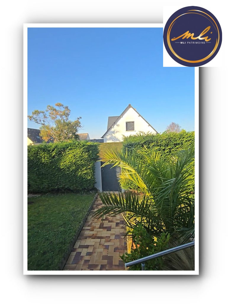 500 mètres de la MER -Maison de plain-pied- 2 chambres + sous/sol + grenier et jardin