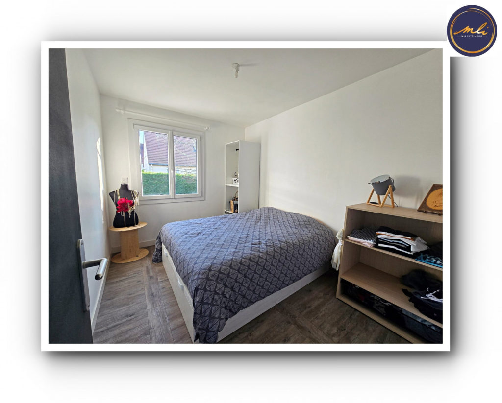 500 mètres de la MER -Maison de plain-pied- 2 chambres + sous/sol + grenier et jardin