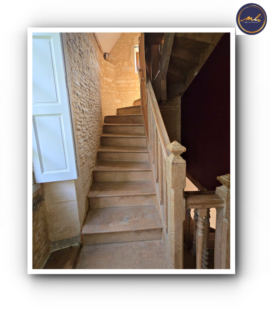 10 minutes de la MER -Ensemble immobilier avec MANOIR, maison annexe , grange et prairie