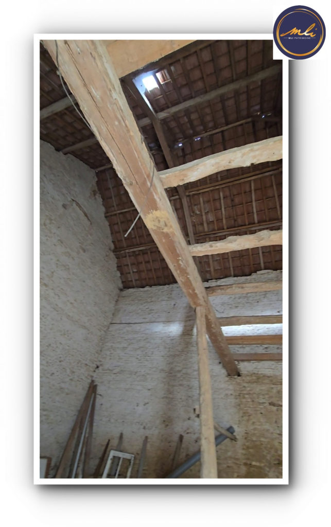 10 minutes de la MER -Ensemble immobilier avec MANOIR, maison annexe , grange et prairie