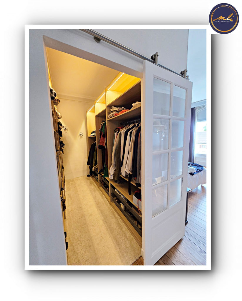 Villa de charme Anglo Normande 270 m² avec 3 appartements d&rsquo;hôtes + jardin – 30 minutes de la MER- Entre Bayeux et Caen