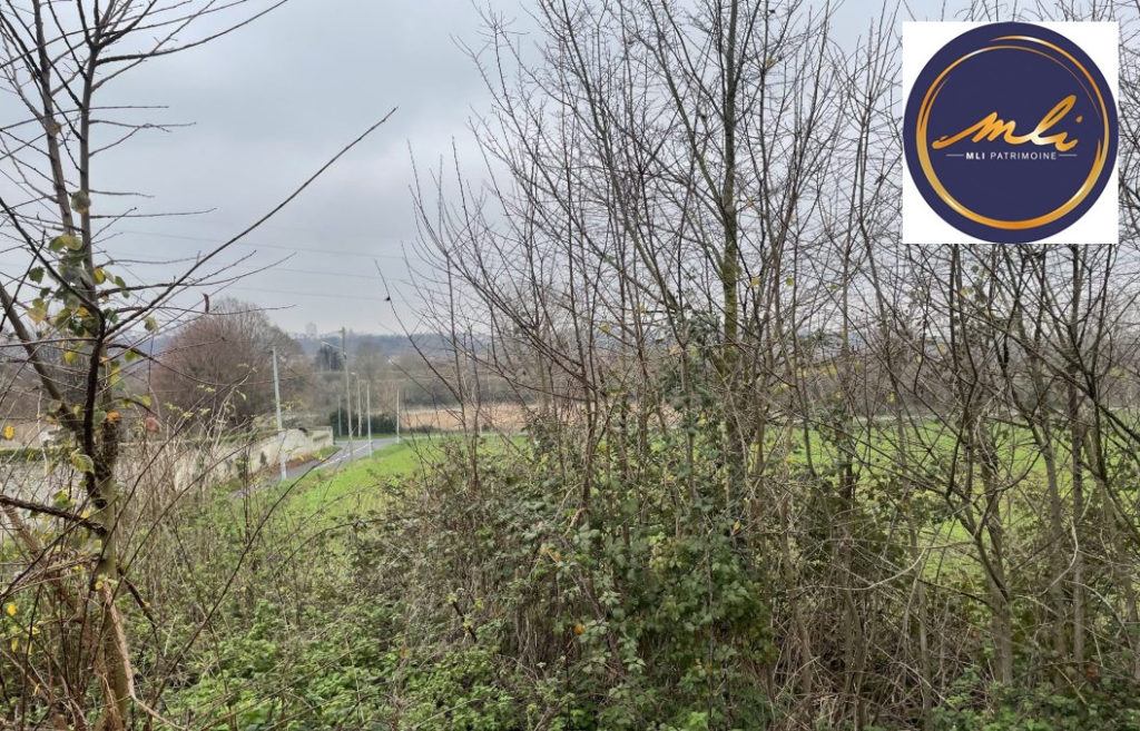 A RENOVER proche Caen et à 10 km de la MER -Maison ancienne avec jardin