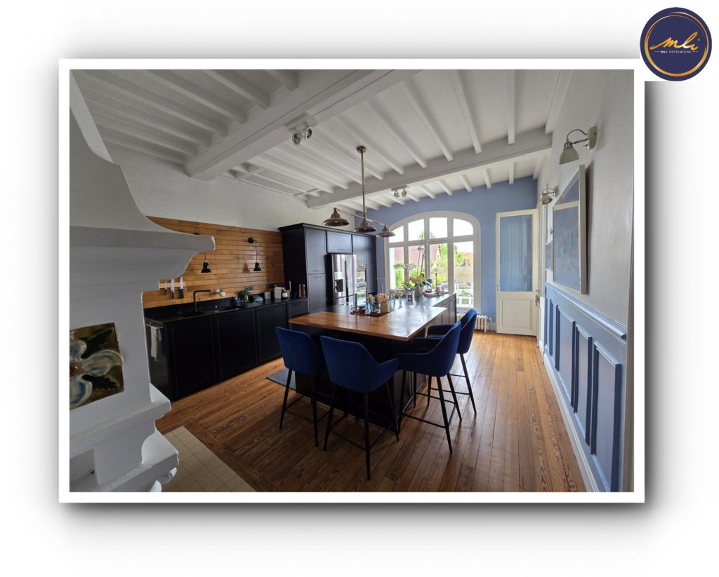 Villa de charme Anglo Normande 270 m² + jardin- 7 chambres – 30 minutes de la MER- Entre Bayeux et Caen