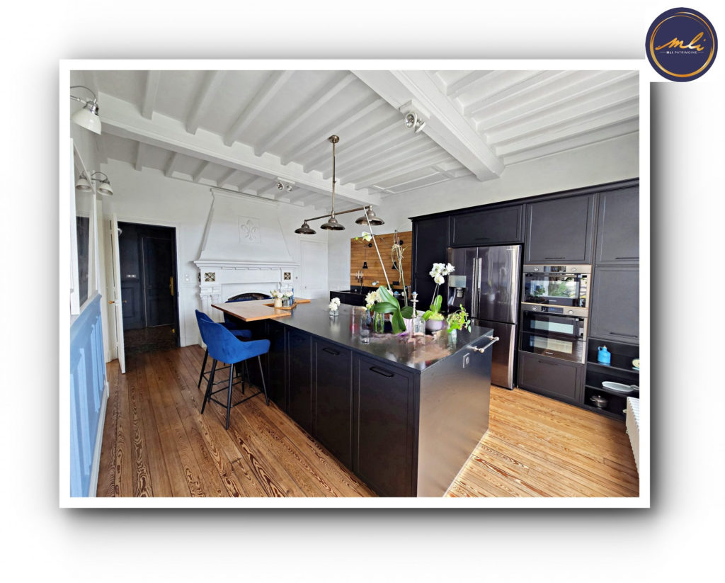Villa de charme Anglo Normande 270 m² + jardin- 7 chambres – 30 minutes de la MER- Entre Bayeux et Caen