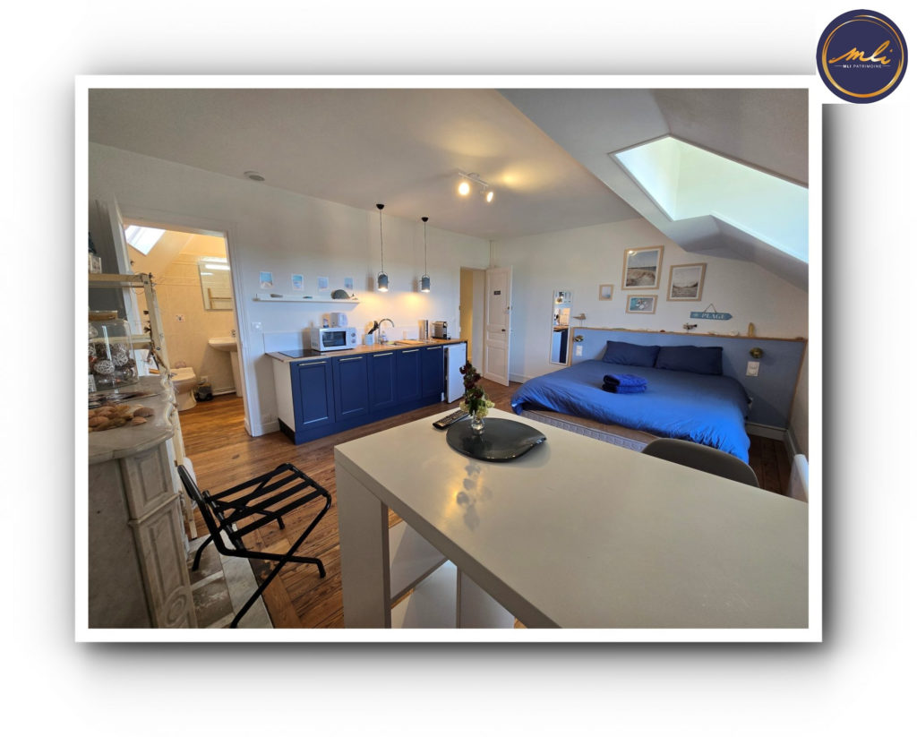 Villa de charme Anglo Normande 270 m² + jardin- 7 chambres – 30 minutes de la MER- Entre Bayeux et Caen