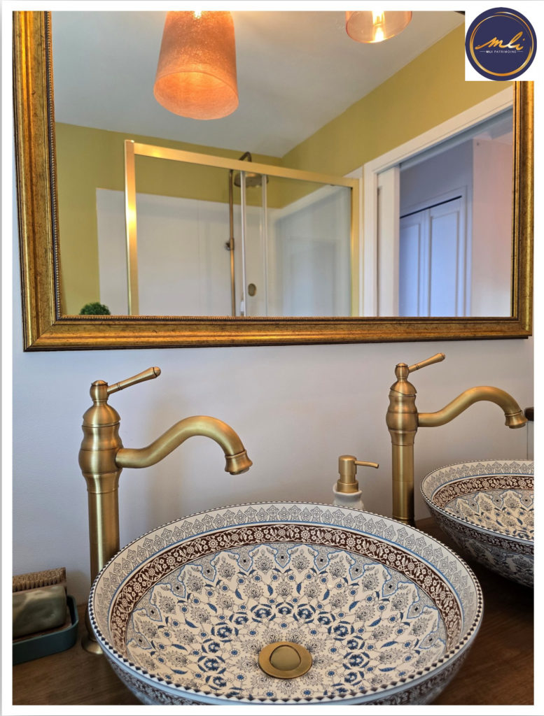 A 100 mètres de la MER- Villa de CHARME en Pierre-4/5 Chambres et Jardin / Grenier- 2h30 de Paris