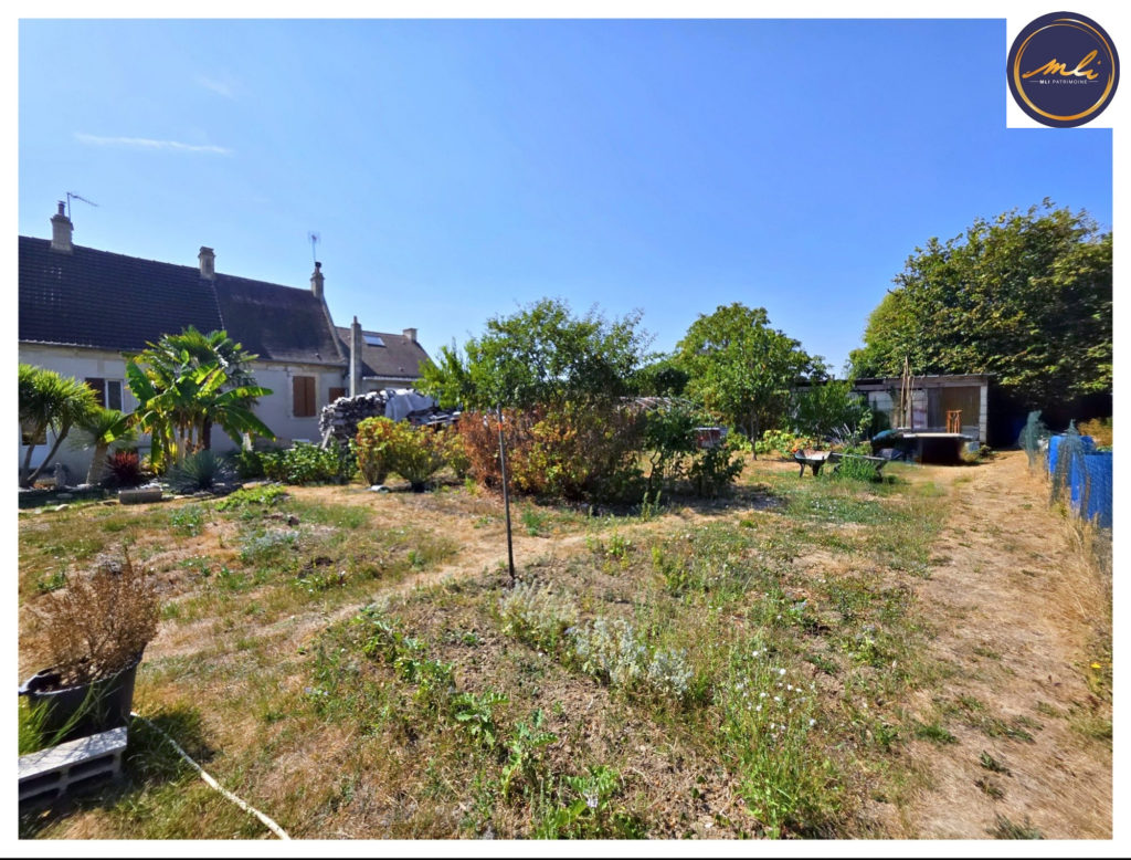 Entre CAEN et La MER- Maison de CARACTERE / 4 chambres – avec DEPENDANCES et revenus locatifs