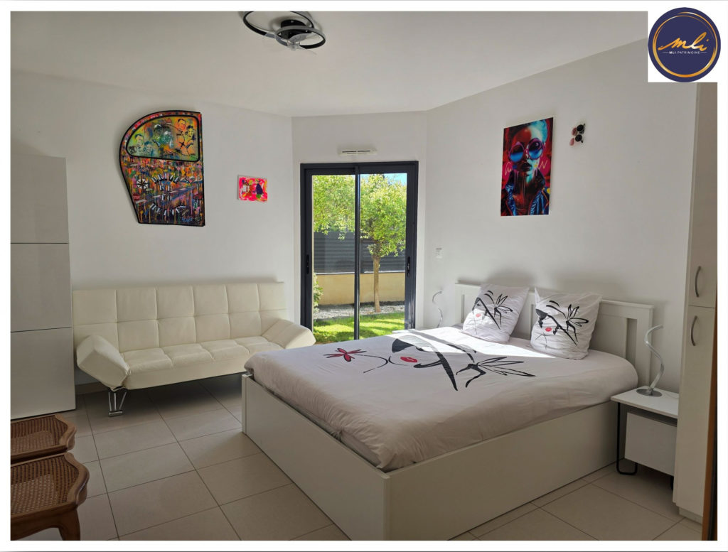 À deux pas de la mer et de la plage – Contemporaine 4 chambres, vie de plain-pied, garage et jardin