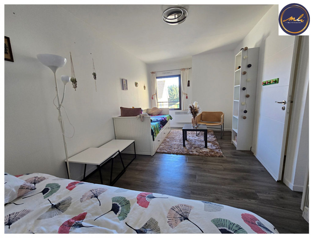 À deux pas de la mer et de la plage – Contemporaine 4 chambres, vie de plain-pied, garage et jardin